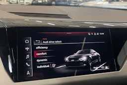 met. harmaa Audi e-tron GT 2022 kuva 36.