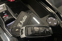 met. harmaa Audi e-tron GT 2022 kuva 41.