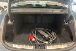 met. harmaa Audi e-tron GT 2022 kuva 44.