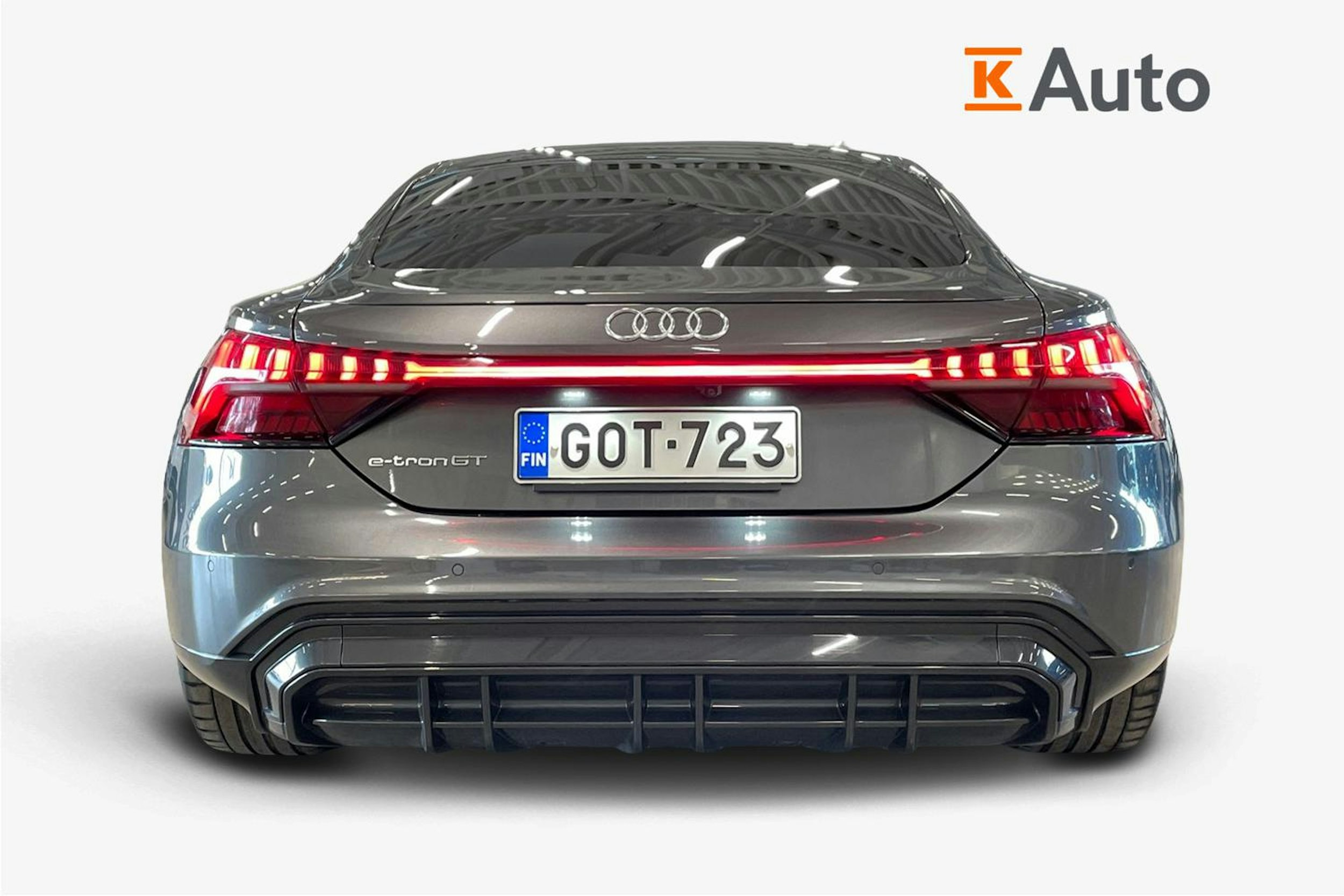 harmaa Audi e-tron GT 2022 kuva 3.