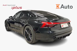musta Audi e-tron GT 2022 kuva 2.
