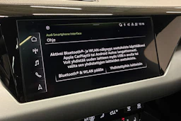 musta Audi e-tron GT 2022 kuva 20.