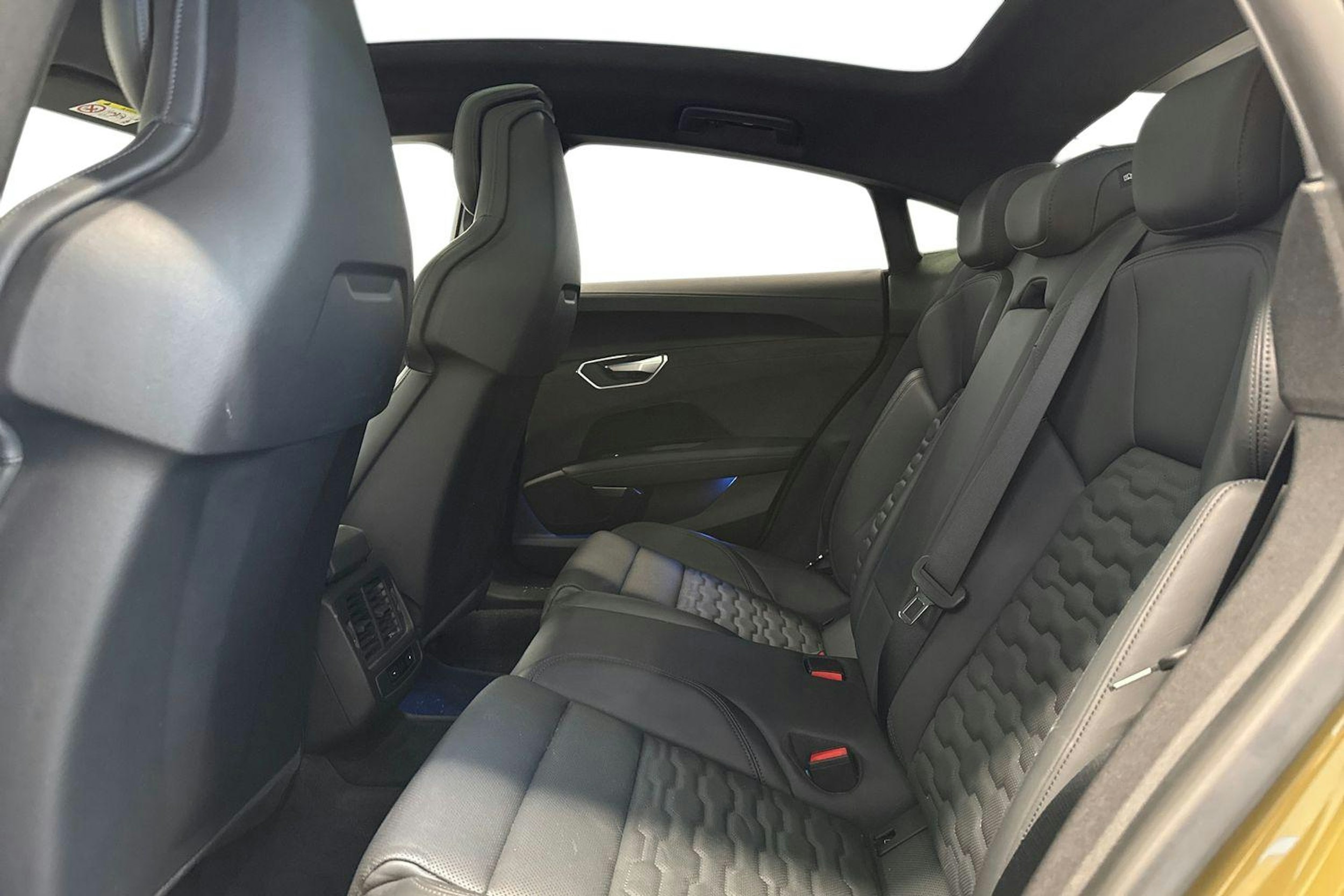 vihreä Audi e-tron GT 2022 kuva 10.