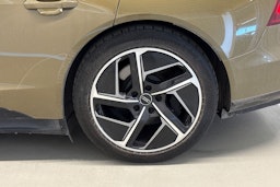 vihreä Audi e-tron GT 2022 kuva 13.