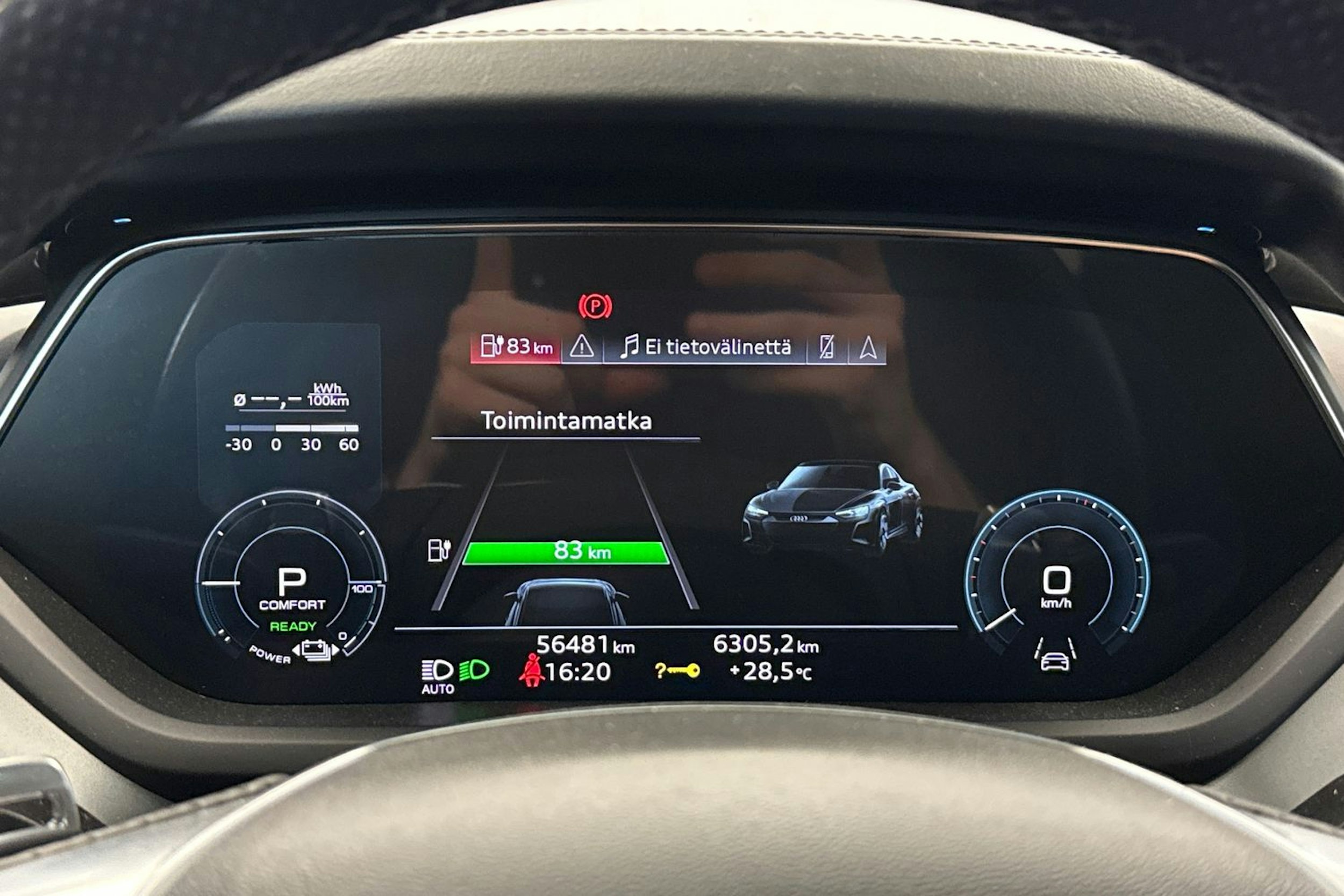 vihreä Audi e-tron GT 2022 kuva 15.