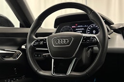 harmaa Audi e-tron GT 2022 kuva 17.