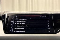 harmaa Audi e-tron GT 2022 kuva 23.