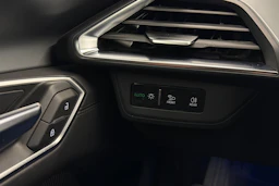 harmaa Audi e-tron GT 2022 kuva 18.