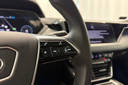 harmaa Audi e-tron GT 2022 kuva 20.