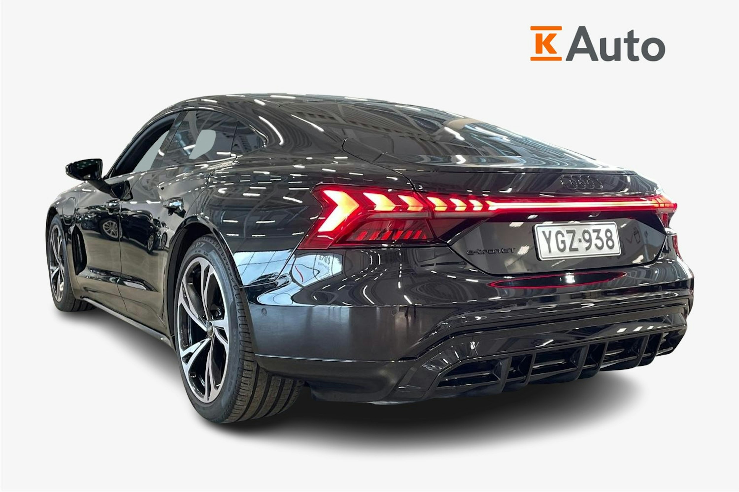musta Audi e-tron GT 2022 kuva 5.
