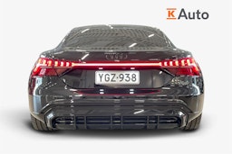 musta Audi e-tron GT 2022 kuva 6.