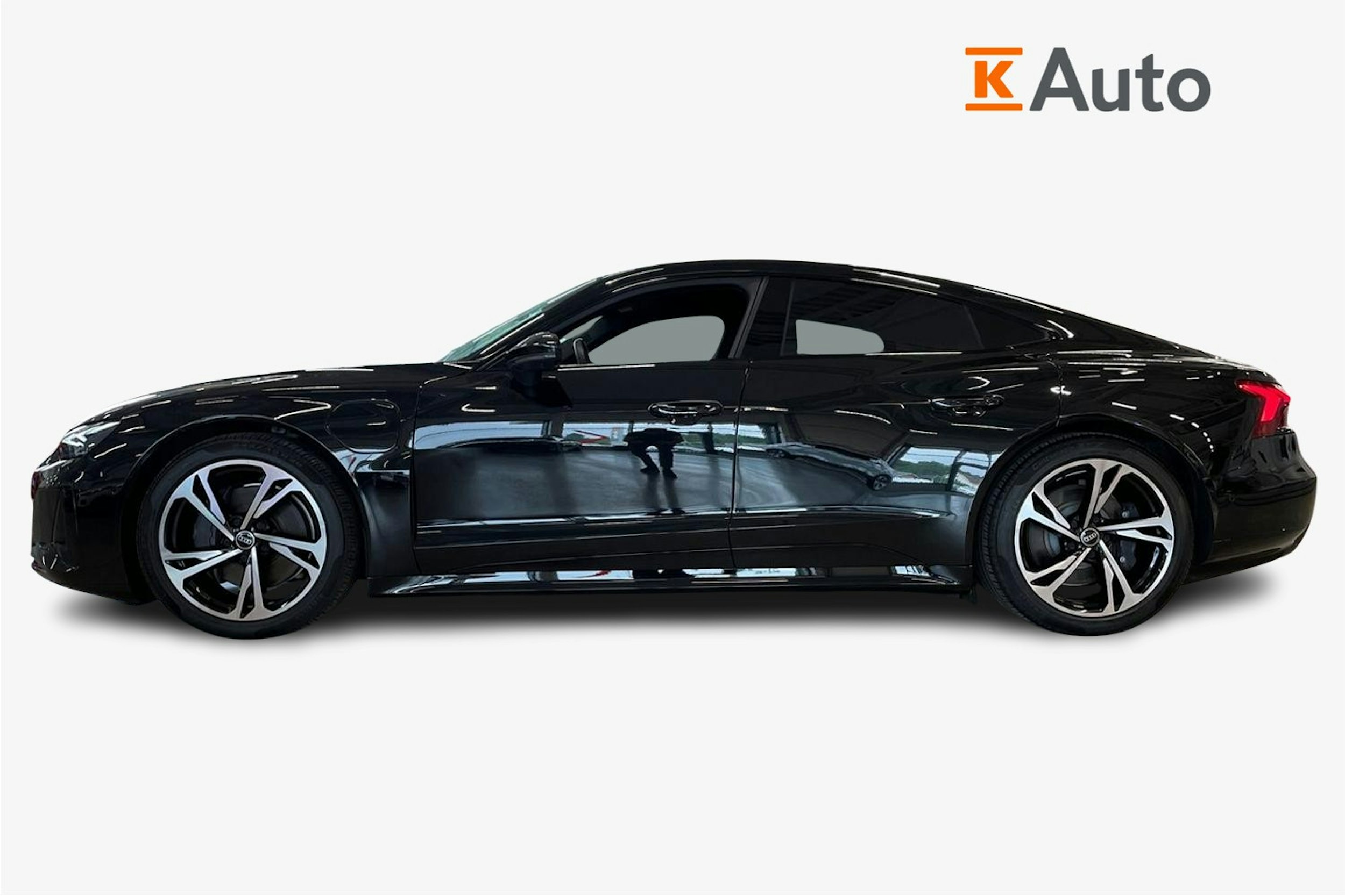 musta Audi e-tron GT 2022 kuva 8.