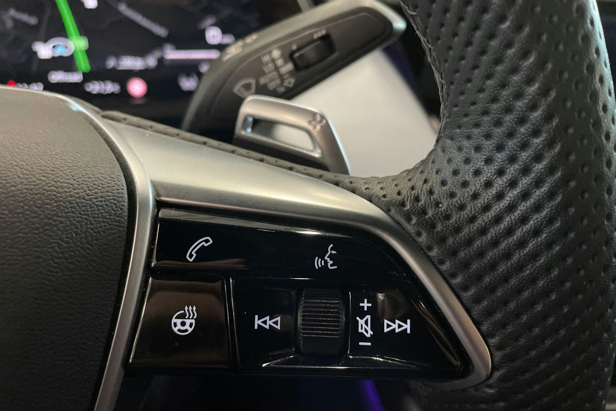 musta Audi e-tron GT 2022 kuva 20.