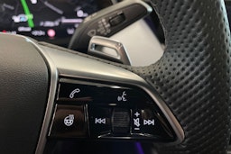 musta Audi e-tron GT 2022 kuva 20.