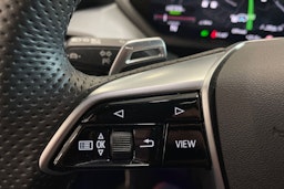 musta Audi e-tron GT 2022 kuva 21.