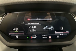 musta Audi e-tron GT 2022 kuva 23.