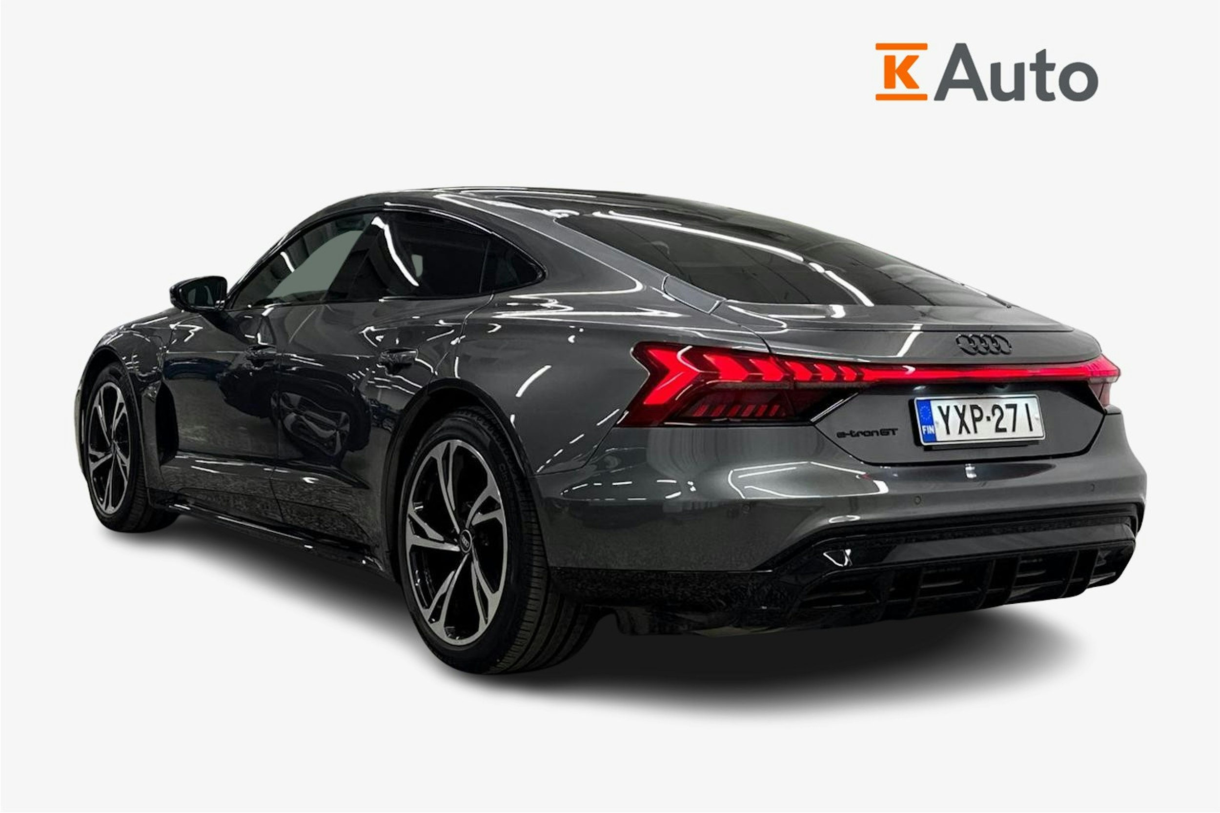 Harmaa Audi e-tron GT 2022 kuva 2.