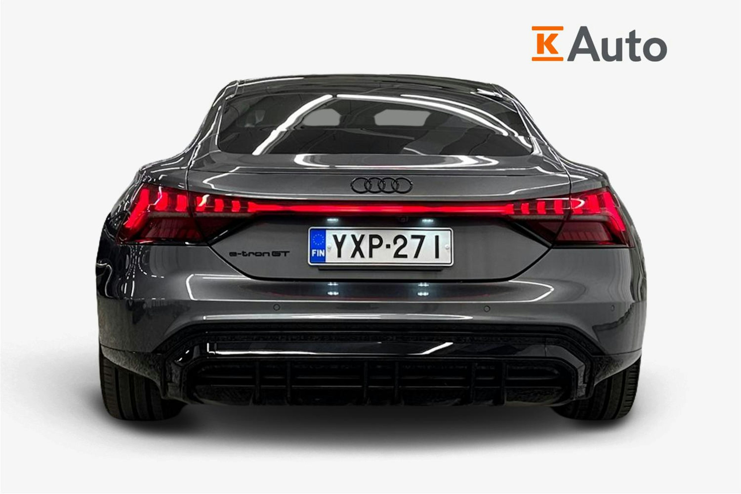 Harmaa Audi e-tron GT 2022 kuva 3.