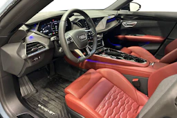met. harmaa Audi e-tron GT 2022 kuva 6.