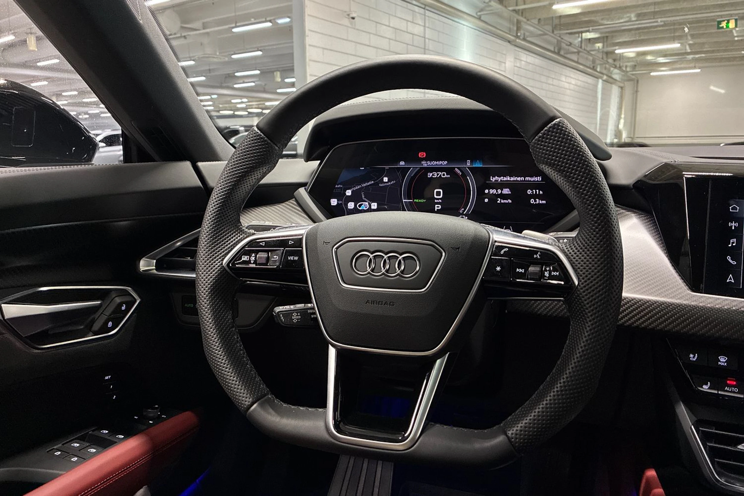 met. harmaa Audi e-tron GT 2022 kuva 12.