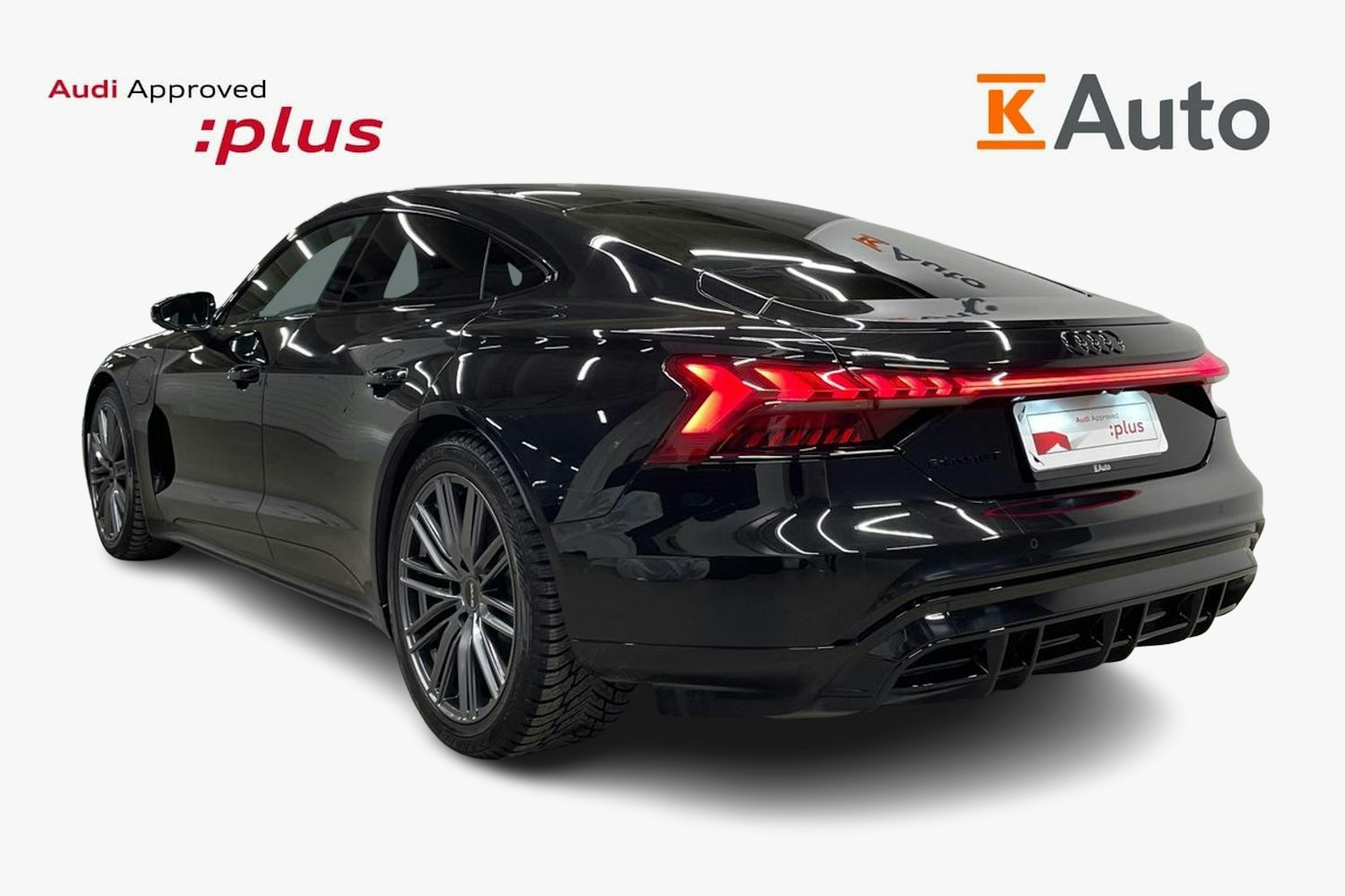 Musta Audi e-tron GT 2023 kuva 2.