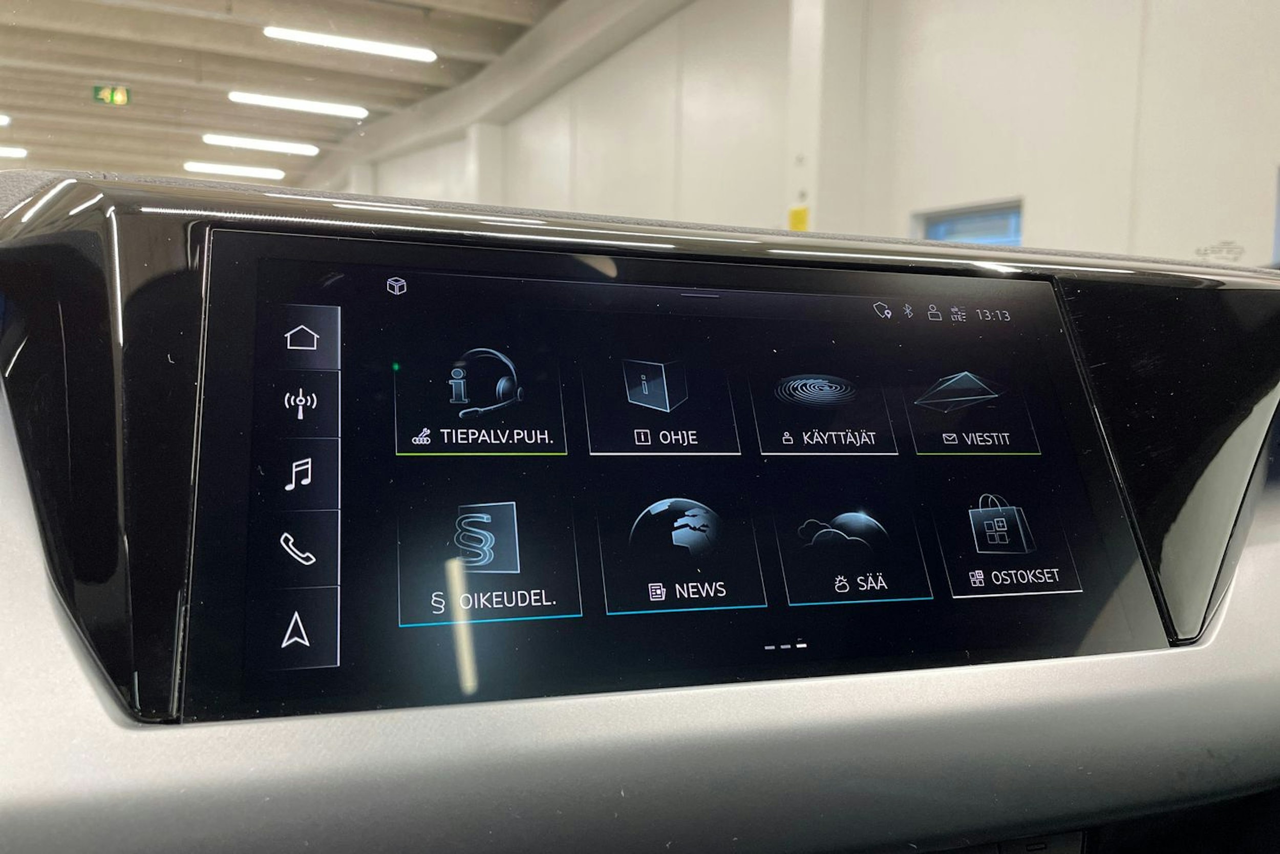 Musta Audi e-tron GT 2023 kuva 16.