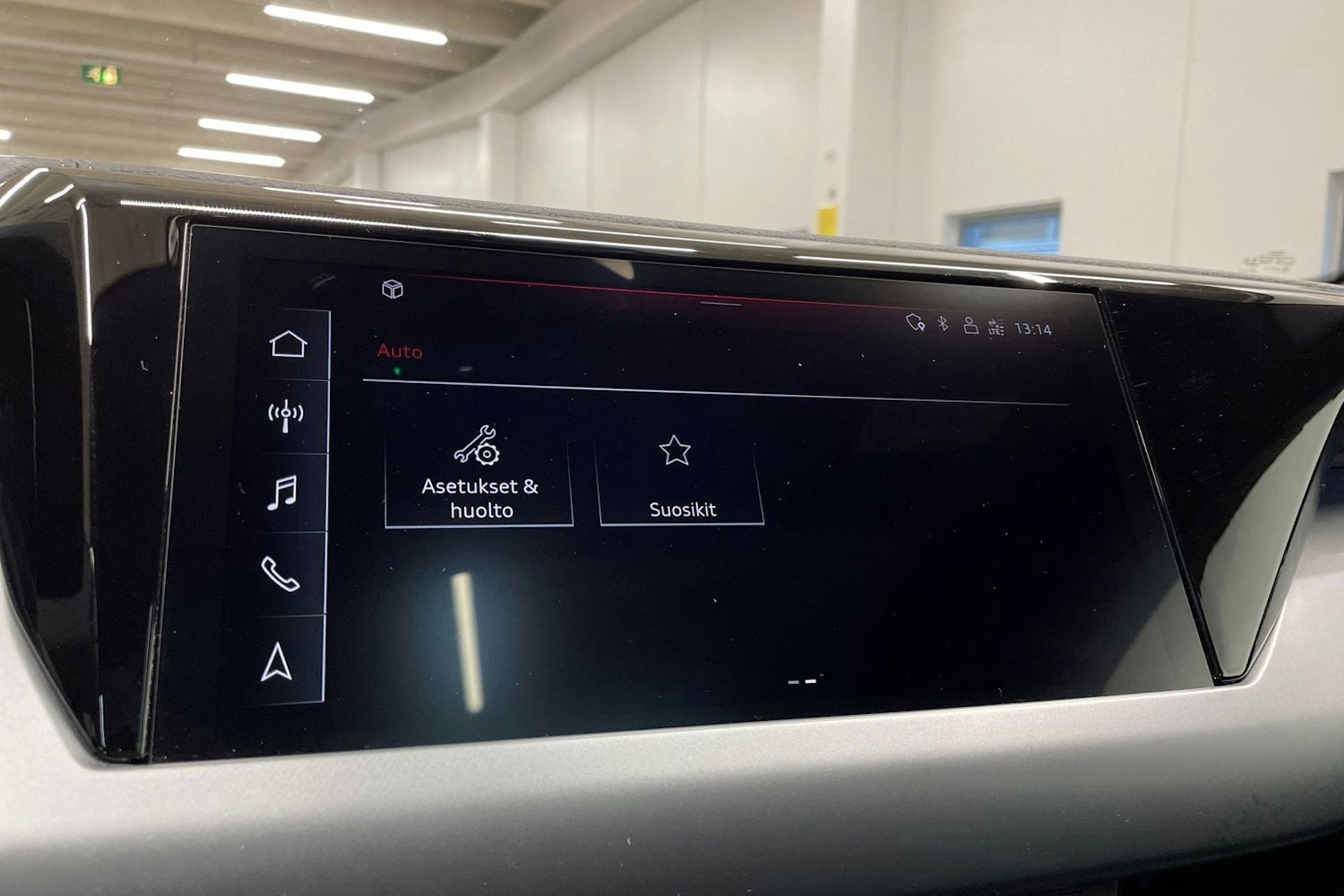 Musta Audi e-tron GT 2023 kuva 20.