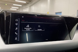 Musta Audi e-tron GT 2023 kuva 20.