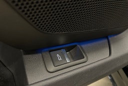 Musta Audi e-tron GT 2023 kuva 28.