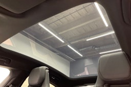 Musta Audi e-tron GT 2023 kuva 31.