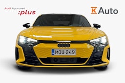 keltainen Audi e-tron GT 2023 kuva 4.