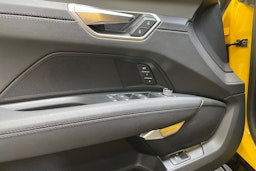 keltainen Audi e-tron GT 2023 kuva 11.