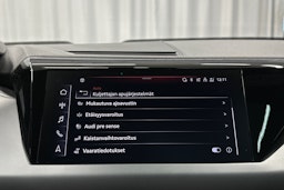 harmaa Audi e-tron GT 2023 kuva 31.
