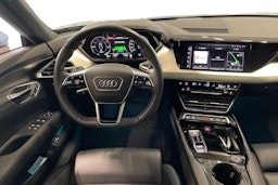 met. harmaa Audi e-tron GT 2023 kuva 9.
