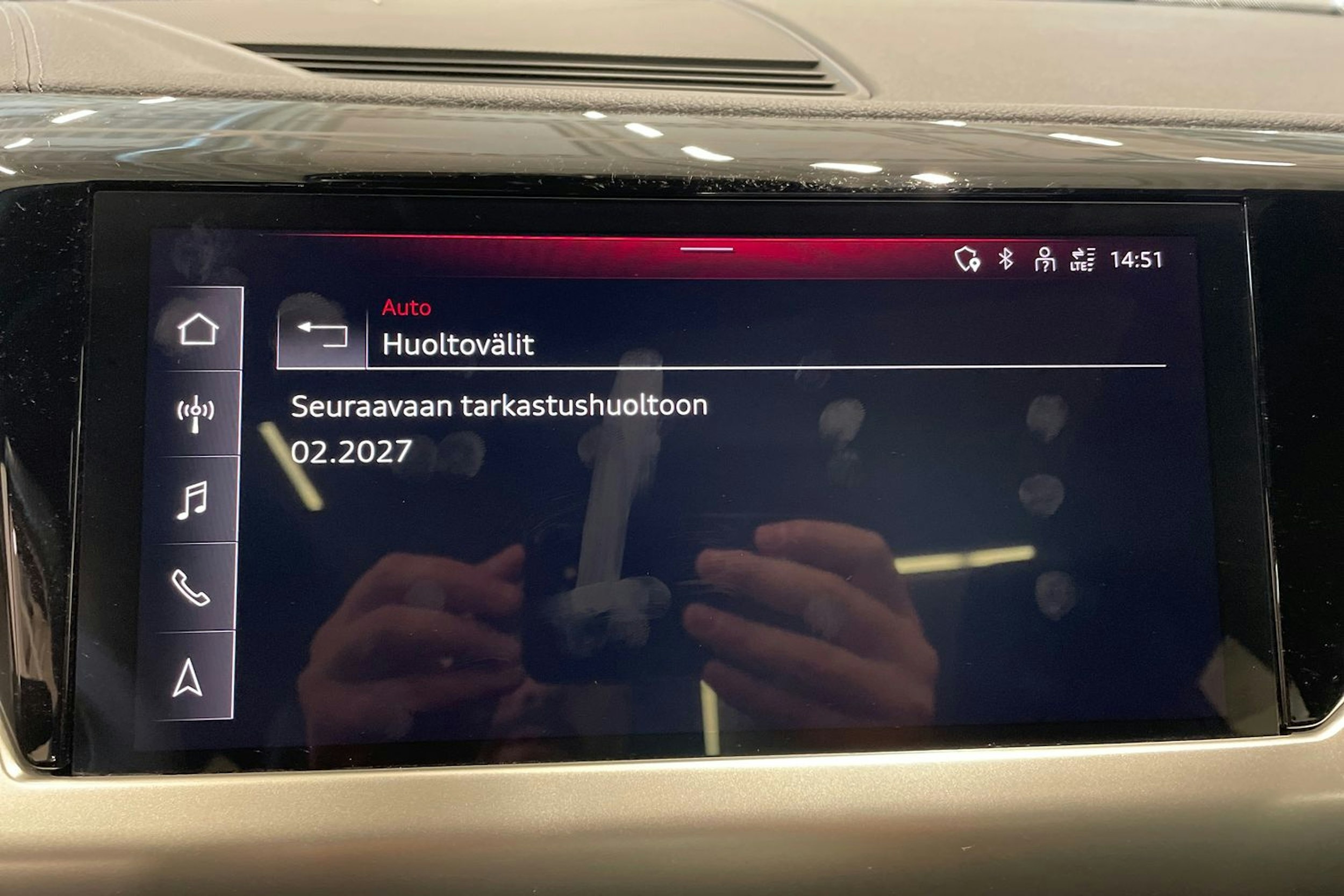met. harmaa Audi e-tron GT 2023 kuva 40.
