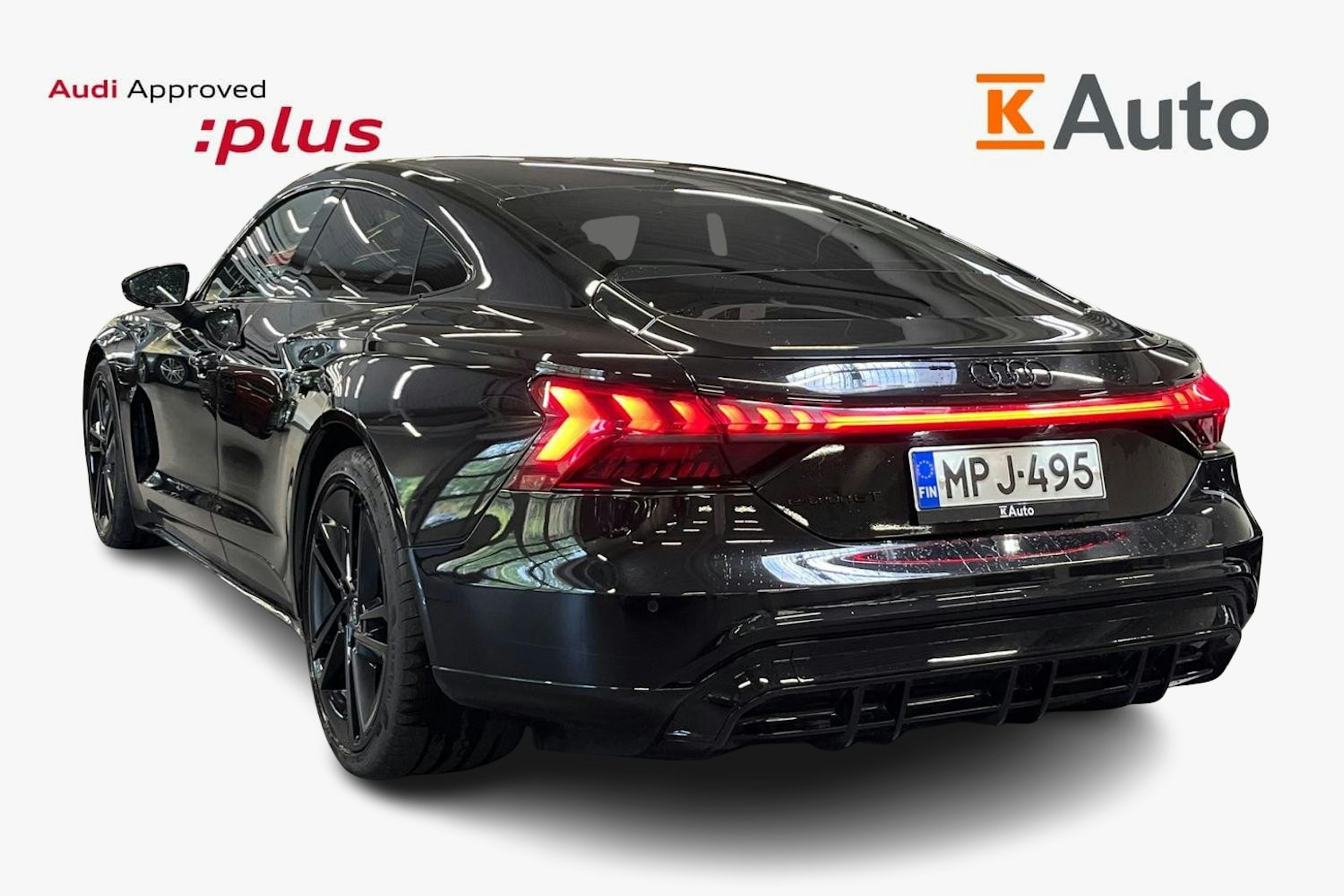 Musta Audi e-tron GT 2024 kuva 2.