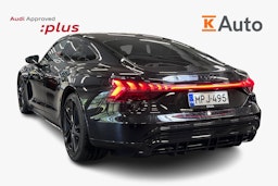 Musta Audi e-tron GT 2024 kuva 2.