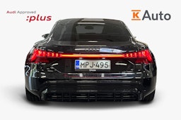 Musta Audi e-tron GT 2024 kuva 3.