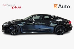 Musta Audi e-tron GT 2024 kuva 6.