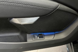 Musta Audi e-tron GT 2024 kuva 16.