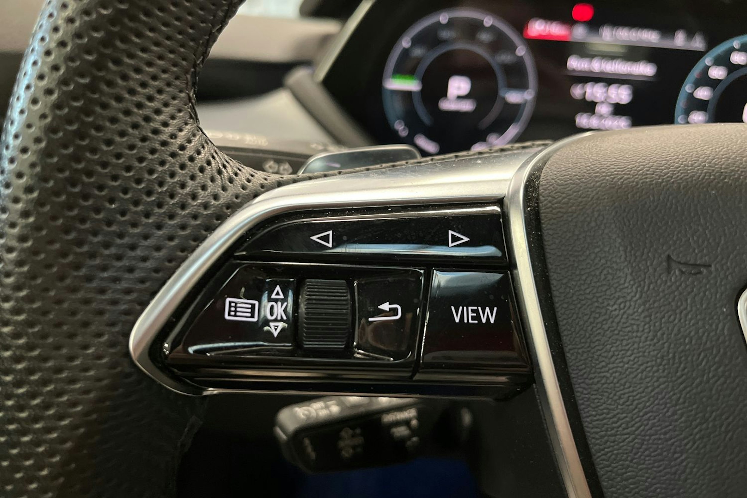 Musta Audi e-tron GT 2024 kuva 19.