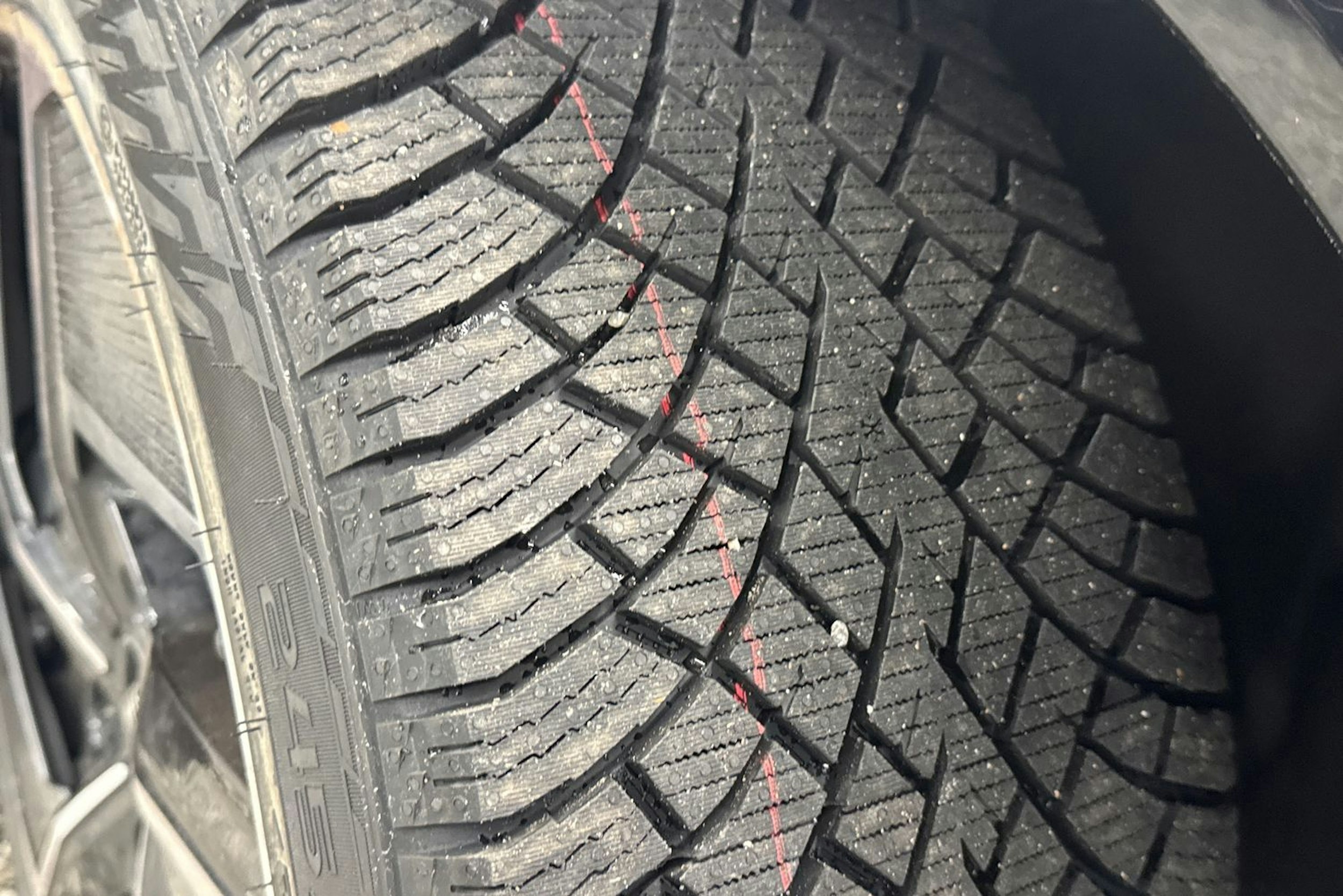 Musta Audi e-tron GT 2024 kuva 41.