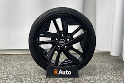 Musta Audi e-tron GT 2024 kuva 42.