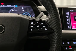 harmaa Audi e-tron GT 2025 kuva 12.