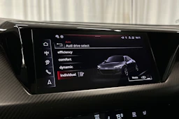 harmaa Audi e-tron GT 2025 kuva 18.