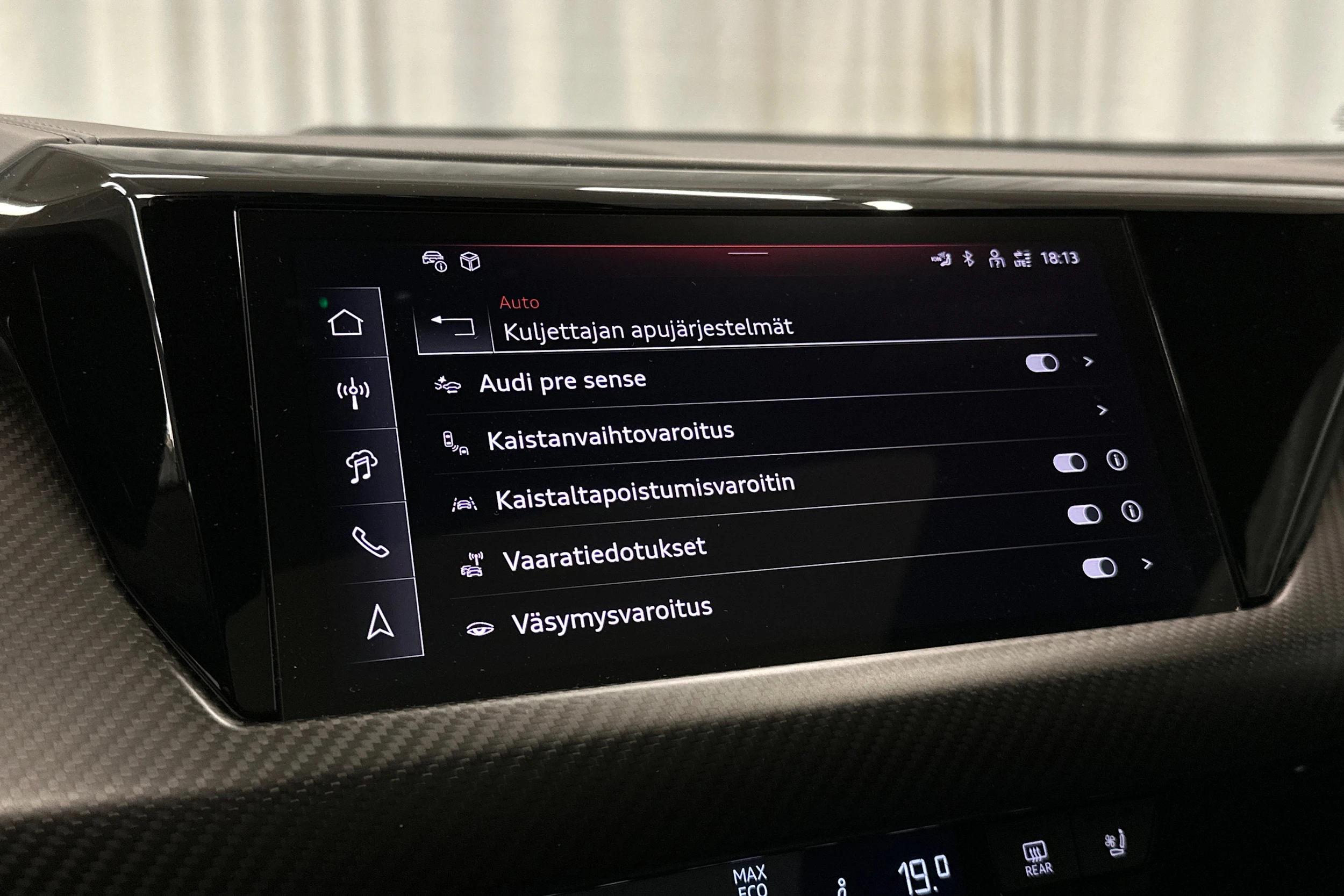 harmaa Audi e-tron GT 2025 kuva 22.