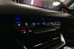 harmaa Audi e-tron GT 2025 kuva 23.