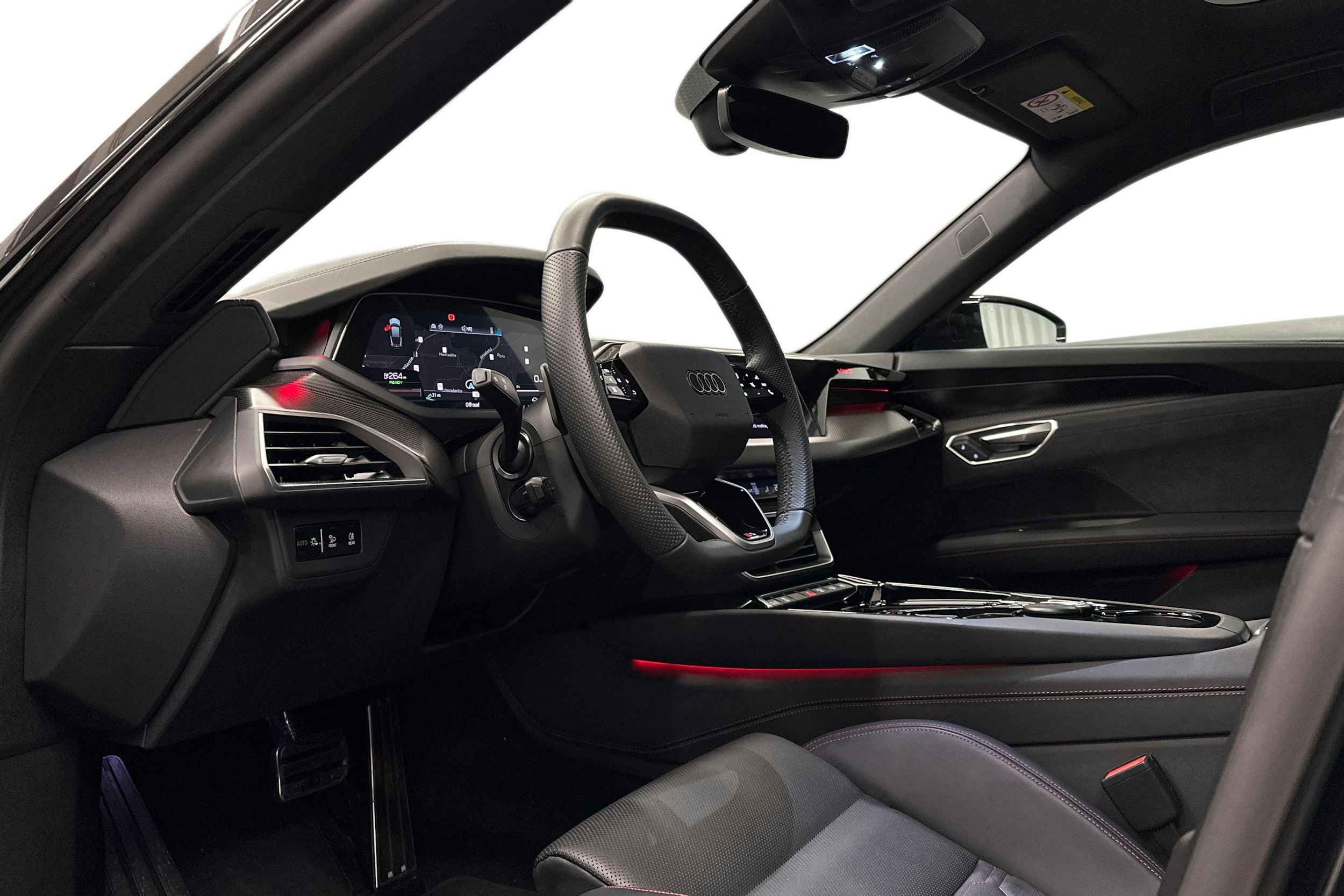 musta Audi e-tron GT 2025 kuva 7.