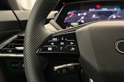 musta Audi e-tron GT 2025 kuva 13.