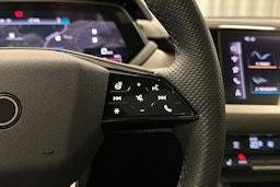 musta Audi e-tron GT 2025 kuva 14.